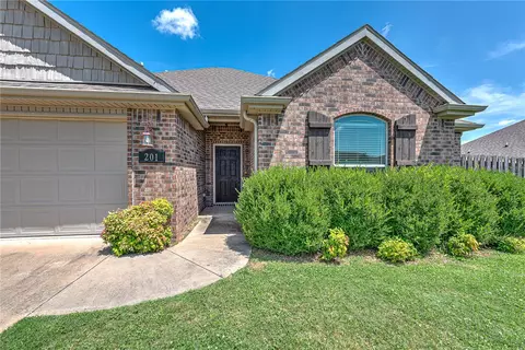 201 Napoli Ln, Centerton, AR 72719