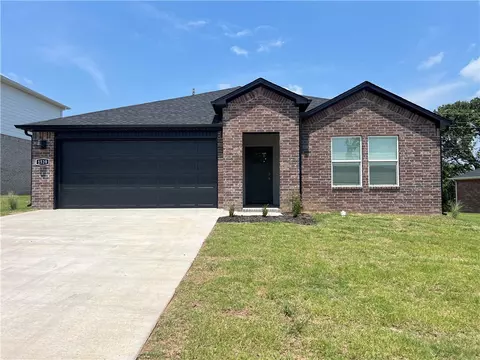 1520 Ridgeview Dr, Springdale, AR 72762