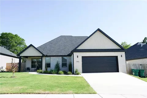 741 Harbison St, Bentonville, AR 72713