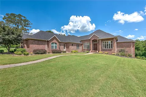 10951 Kennesaw Dr, Bentonville, AR 72712