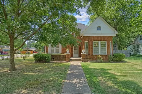 612 S Commerce Ave, Russellville, AR 72801
