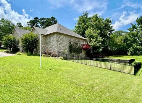 1201 Carruthers Dr, Morrilton, AR 72110