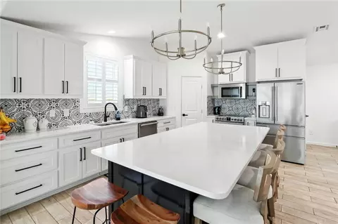 1210 Rice Rd, Bentonville, AR 72712