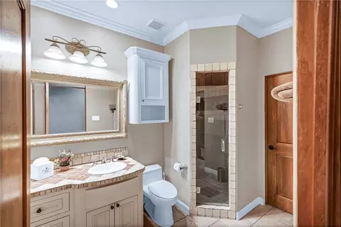 Bath - 6104 Park Ave, Fort Smith, AR 72903 photo 5 of 5