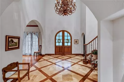 Entry Way - 6104 Park Ave, Fort Smith, AR 72903 photo 2 of 7