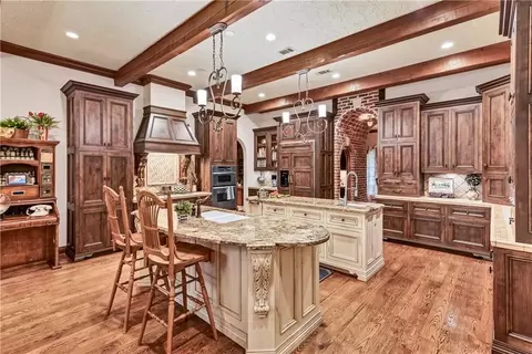Kitchen - 6104 Park Ave, Fort Smith, AR 72903 photo 6 of 7