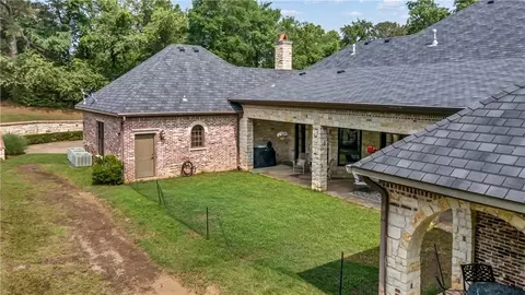 Exterior - 6104 Park Ave, Fort Smith, AR 72903 photo 5 of 7