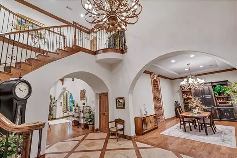 Entry Way - 6104 Park Ave, Fort Smith, AR 72903 photo 5 of 7