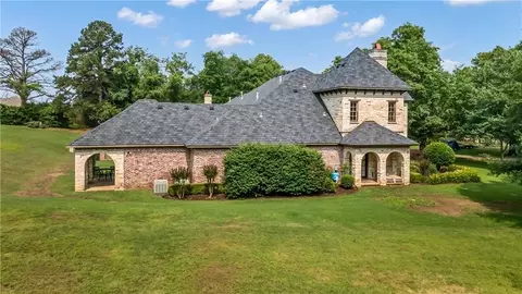 Exterior - 6104 Park Ave, Fort Smith, AR 72903 photo 4 of 7
