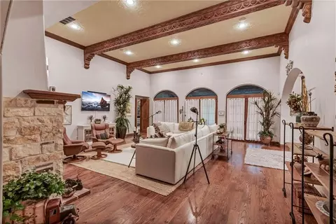 Living - 6104 Park Ave, Fort Smith, AR 72903 photo 6 of 6