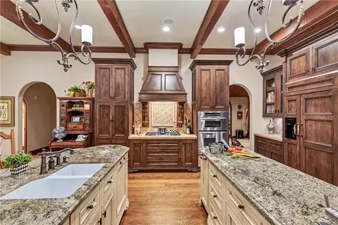 Kitchen - 6104 Park Ave, Fort Smith, AR 72903 photo 3 of 7