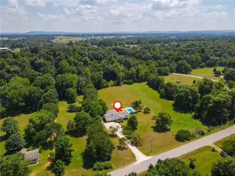 8791 W Goose Creek Rd, Fayetteville, AR 72704