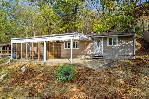 21548 Walnut St, Garfield, AR 72732