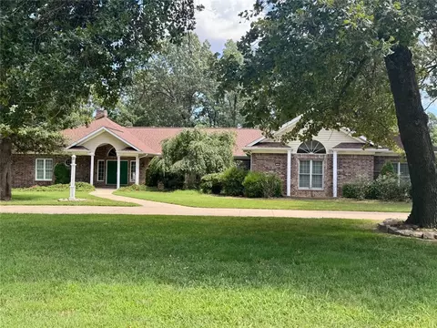 2584 N Toy Dr, Fayetteville, AR 72704