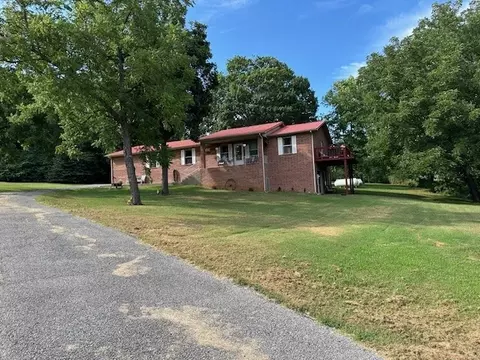 7363 Rally Hill Rd, Harrison, AR 72601