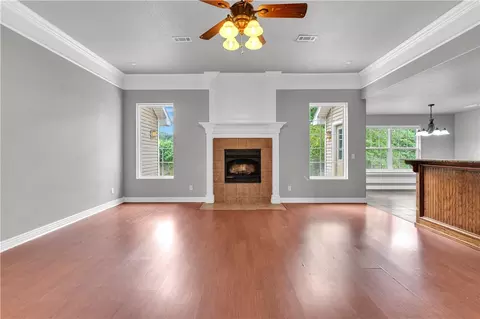 Living - 511 Buckboard Rd, West Fork, AR 72774 photo 2 of 2