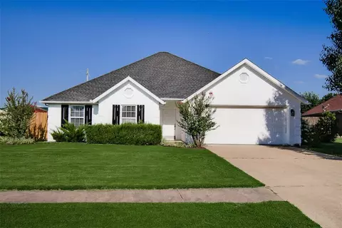 11693 E Creek Ln, Farmington, AR 72730