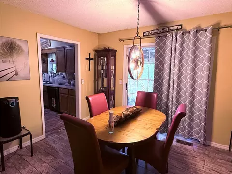 8517 Spruce Dr, Rogers, AR 72756 photo 4