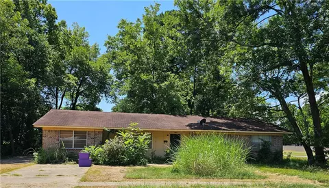 1005 W 3rd, Russellville, AR 72801