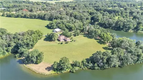 22413 Marion Lee Rd, Gentry, AR 72734
