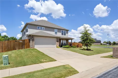 414 Driftwood St, Lowell, AR 72745