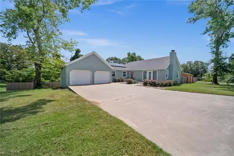419 N F St, Rogers, AR 72756