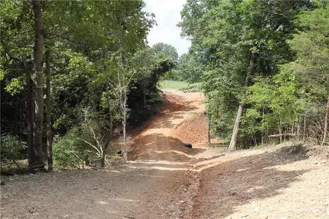 W Davis Road, Fayetteville, AR 72704