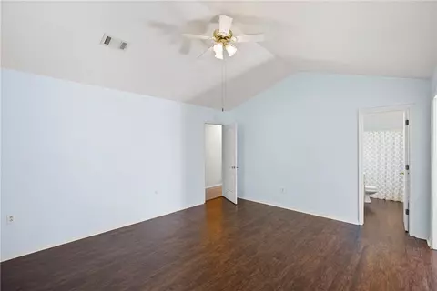 Bedroom - 1375 Pine Hill Rd, Dover, AR 72837 photo 6 of 7