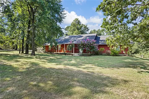 Exterior - 1375 Pine Hill Rd, Dover, AR 72837 photo 2 of 9
