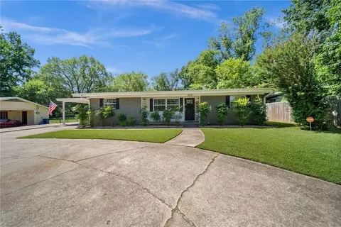 1008 W Jefferson St, Siloam Springs, AR 72761