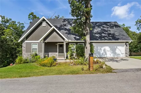 2 S Moors Ln, Bella Vista, AR 72714