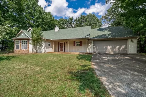 22198 W War Eagle Rd, Springdale, AR 72764
