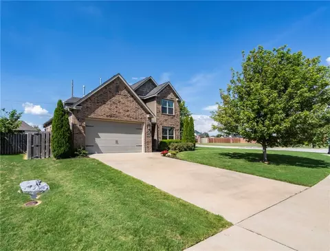 8100 Santa Clara Ave, Springdale, AR 72762
