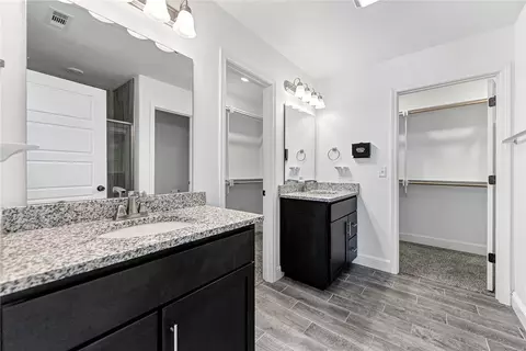 Bath - 2141 Periwinkle Pl, Centerton, AR 72719 photo 4 of 5