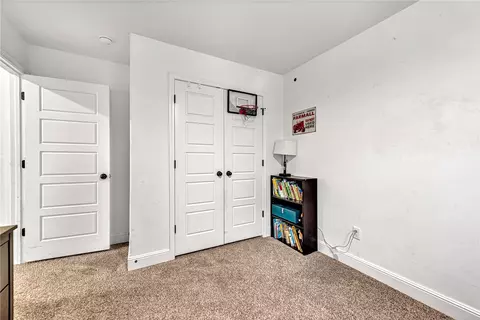 Bedroom - 2141 Periwinkle Pl, Centerton, AR 72719 photo 4 of 9