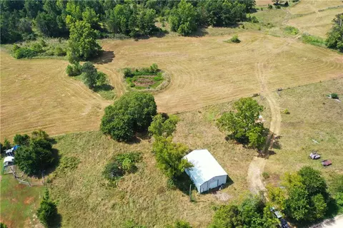 Copperhead Road, Viola, AR 72583