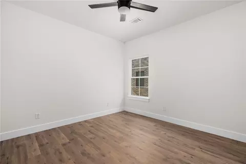 Bedroom - 504 Waggoner Ln, Barling, AR 72923 photo 7 of 9