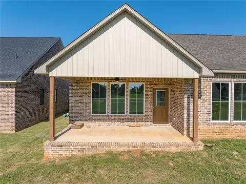 Exterior - 504 Waggoner Ln, Barling, AR 72923 photo 9 of 11