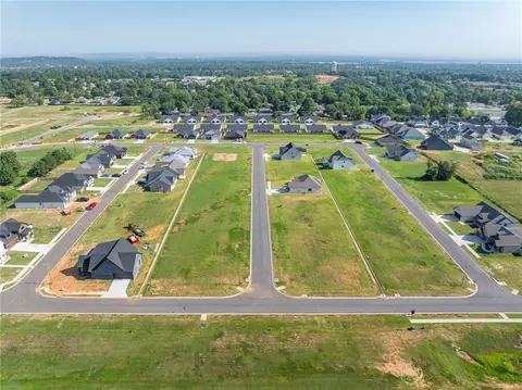 View/Area - 504 Waggoner Ln, Barling, AR 72923 photo 8 of 10