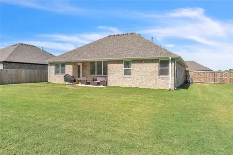 Exterior - 4535 Leafield St, Springdale, AR 72764 photo 7 of 10