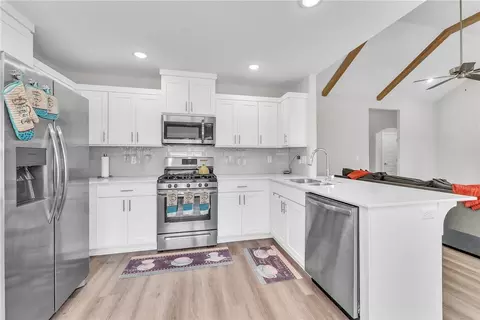 Kitchen - 4535 Leafield St, Springdale, AR 72764 photo 1 of 2