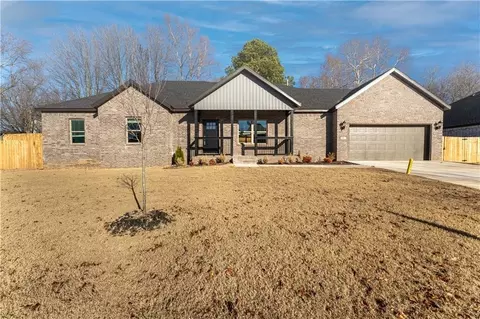 200 Ryder St, Gentry, AR 72734 photo 1