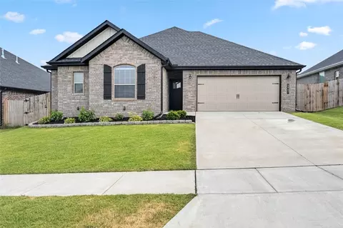 5907 SW Macasin Ave, Bentonville, AR 72713
