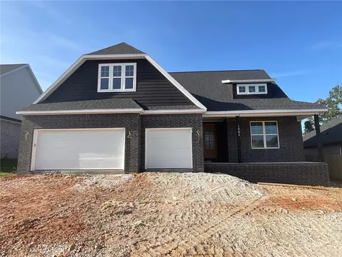 1483 Padova, Springdale, AR 72762