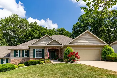 7 Highland Pkwy, Bella Vista, AR 72715
