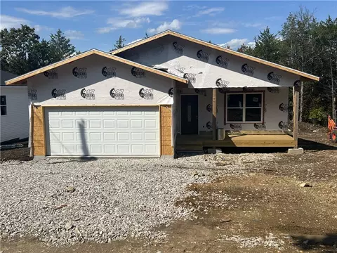 93 W Larchwood Dr, Diamond City, AR 72630