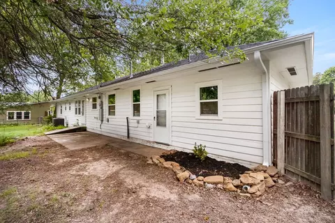 Exterior - 301 Michael St, Springdale, AR 72764 photo 4 of 14