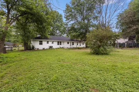 Exterior - 301 Michael St, Springdale, AR 72764 photo 9 of 14