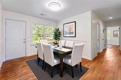 Dining - 301 Michael St, Springdale, AR 72764 photo 1 of 2