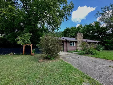 Exterior - 402 Phillips St, West Fork, AR 72774 photo 3 of 4